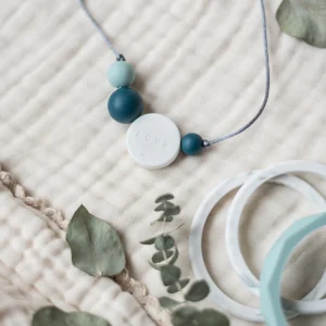 Collier allaitement, portage et de dentition Palm sunrise | Blanc et menthe